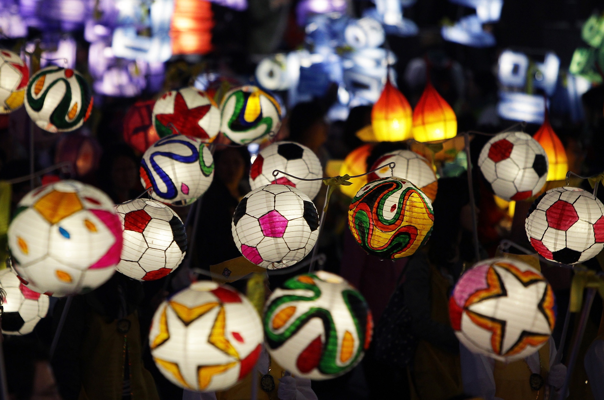 Il festival delle lanterne a Seul per la nascita di Buddha