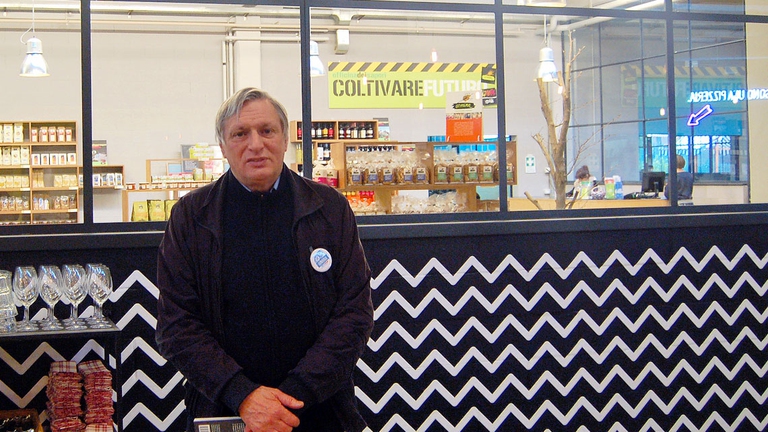 Don Ciotti a Binaria, il “centro commensale” del Gruppo Abele