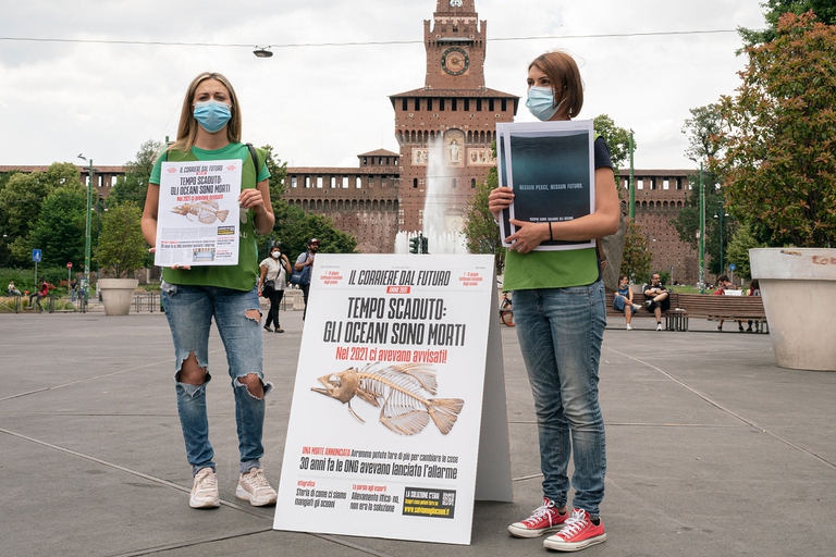 Attivisti in piazza per la Settimana degli oceani