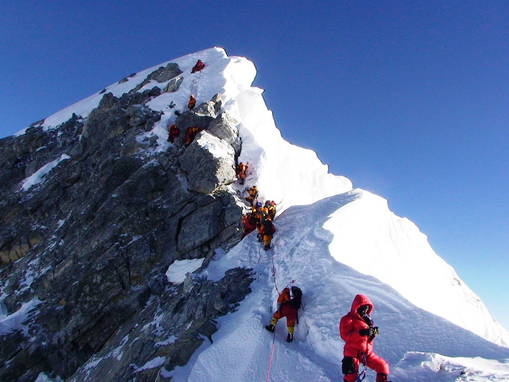 Mount Everest has become the world’s highest garbage dump: why ...