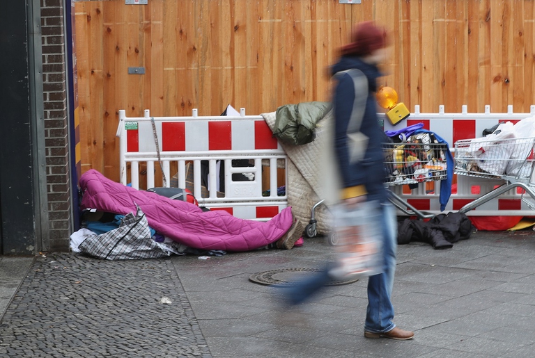 Senzatetto in una strada di Berlino