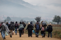 La Macedonia “seleziona” i migranti. Migliaia bloccati alla frontiera