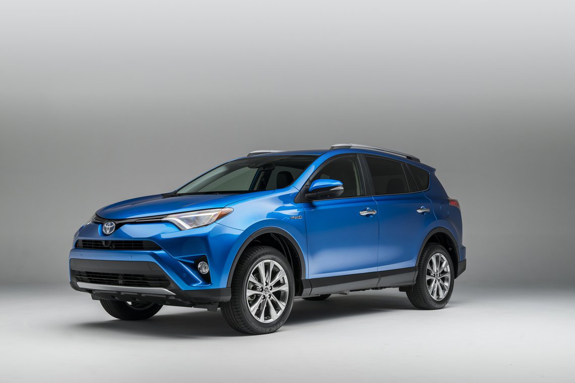 Toyota RAV4 Hybrid-001
