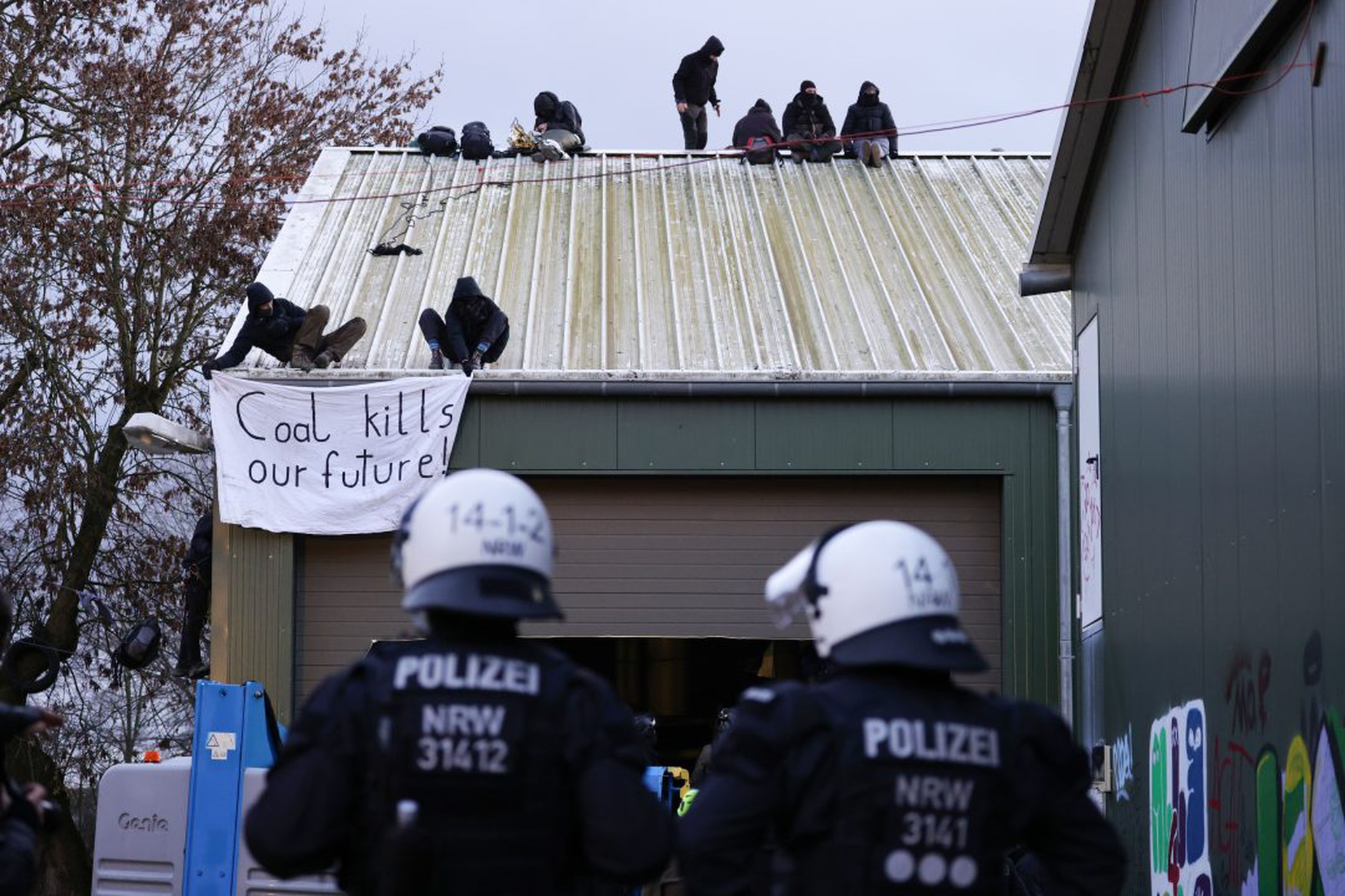 Police To Begin Eviction Of Luetzerath Activists At Garzweiler II Coal Mine