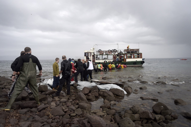 migranti lesbo grecia