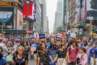 Clima, in 400mila a New York per chiedere di salvare l’unico pianeta che abbiamo