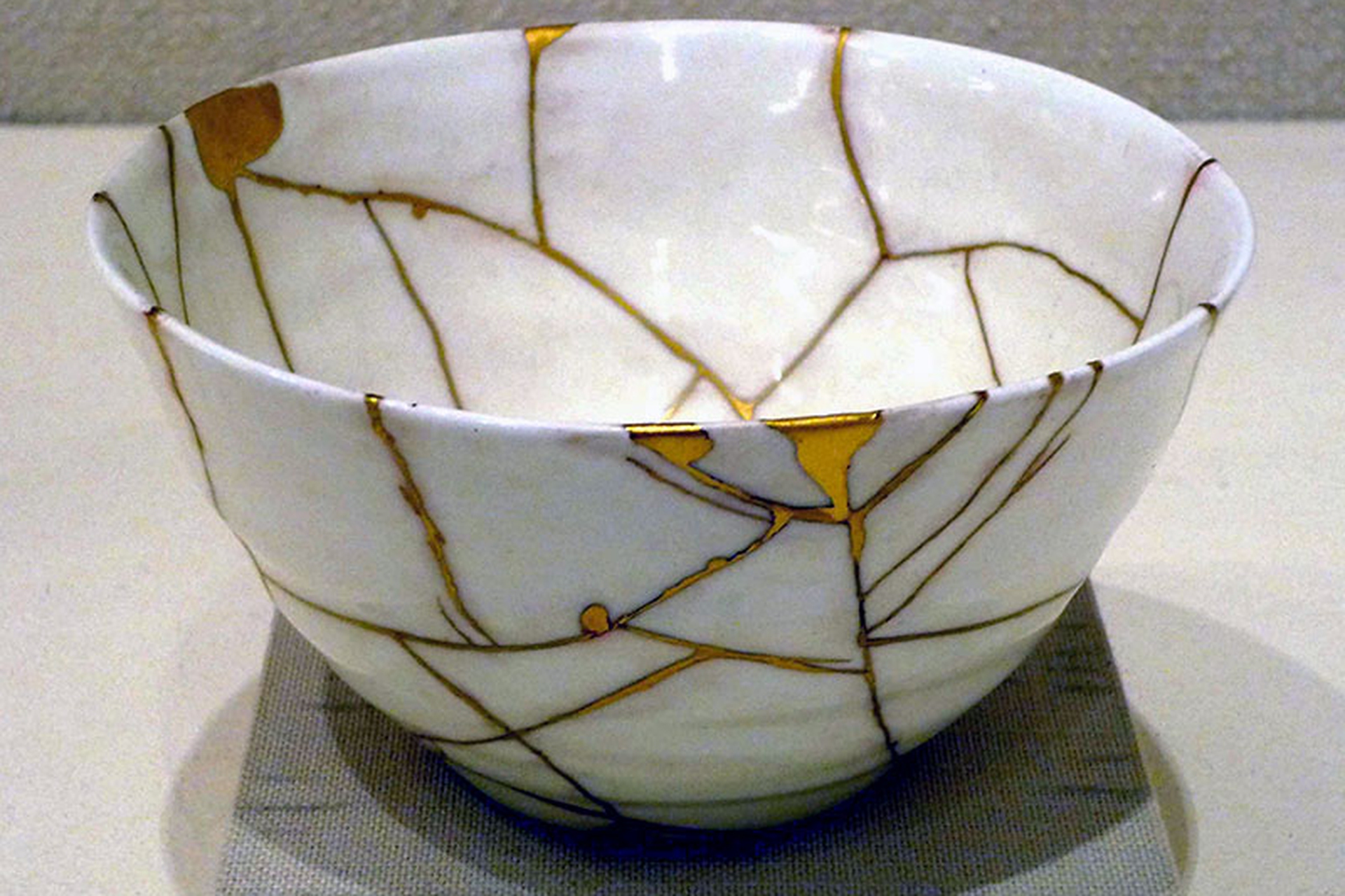 Kintsugi: the art of precious scars - LifeGate