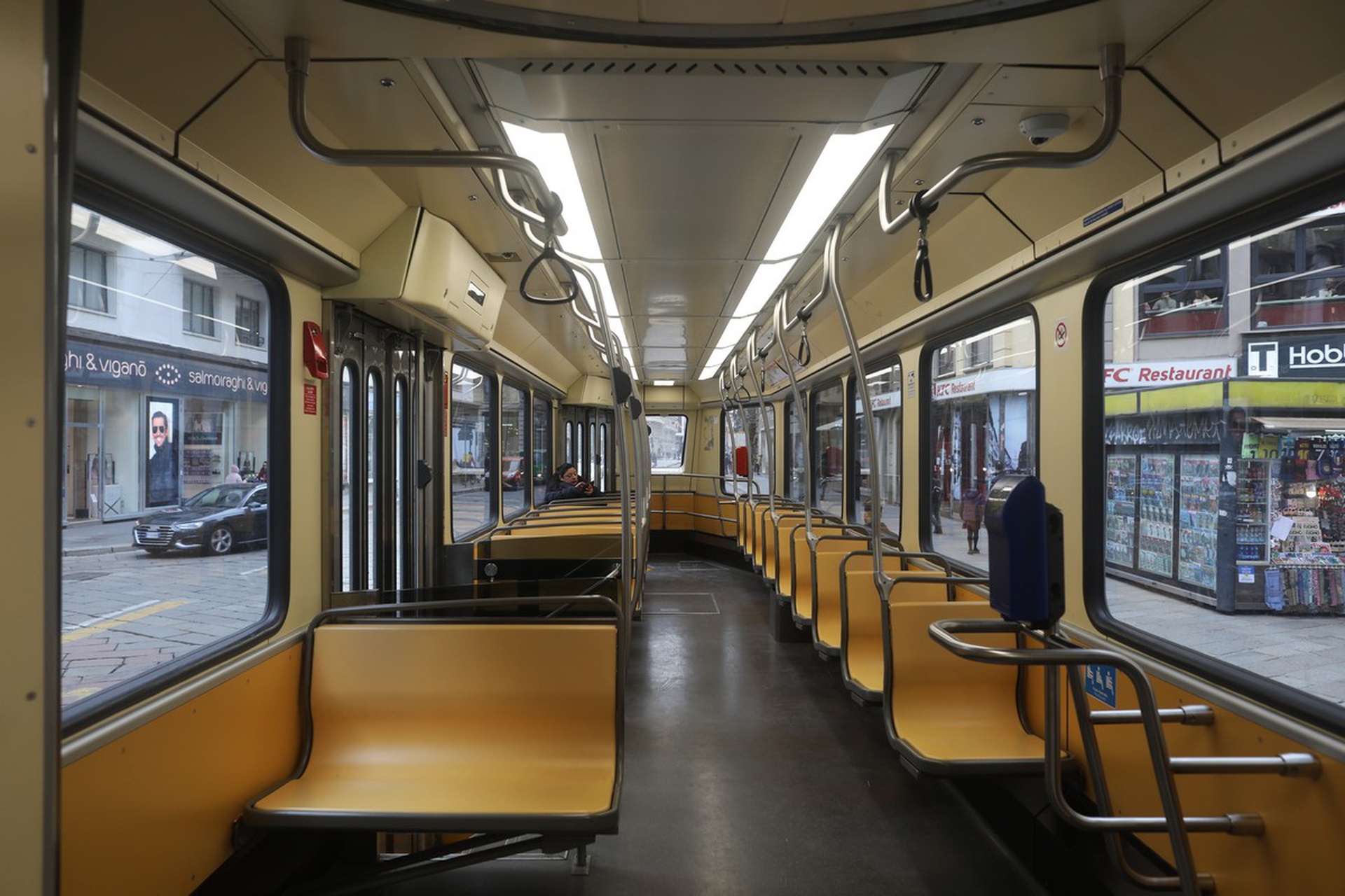 Le città svuotate dal coronavirus