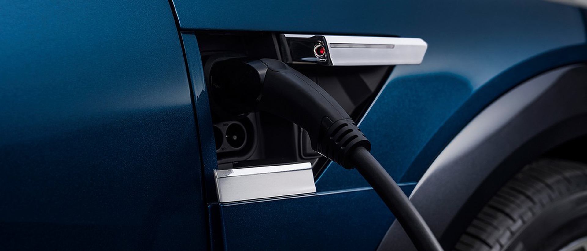 Debuttano in Svizzera le super colonnine di ricarica a energia rinnovabile