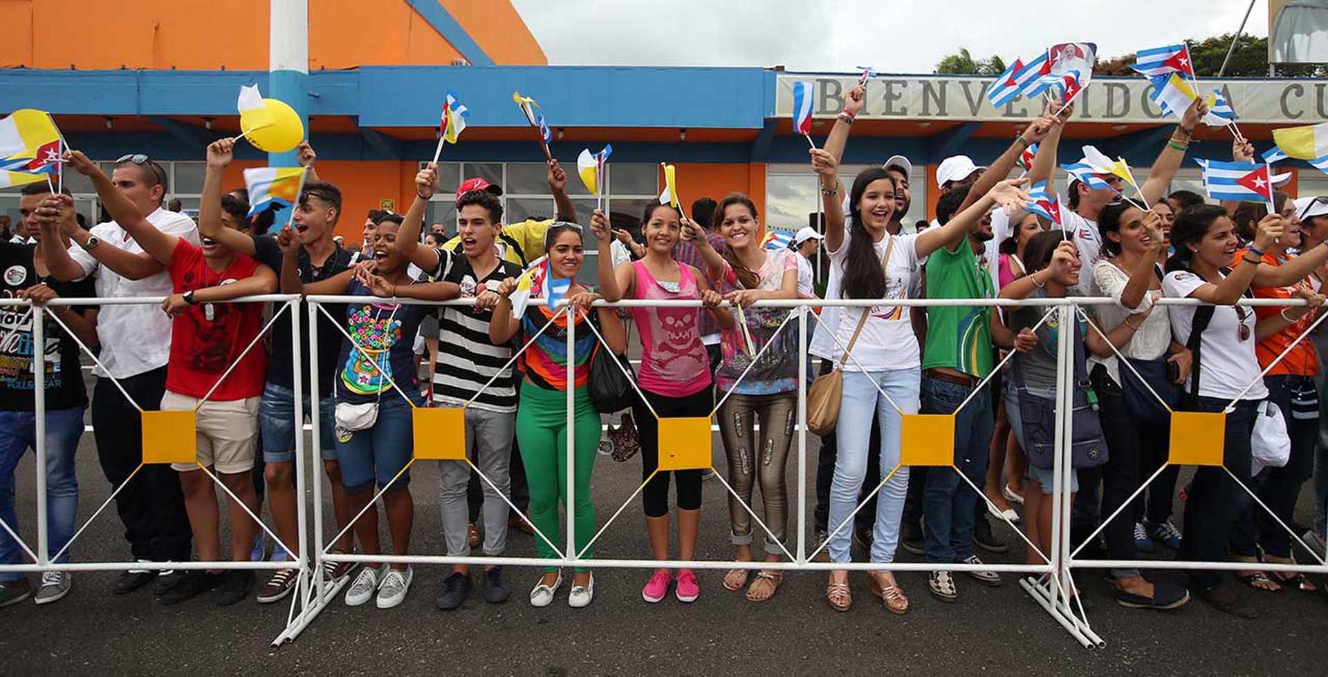 fedeli-papa-a-cuba-3