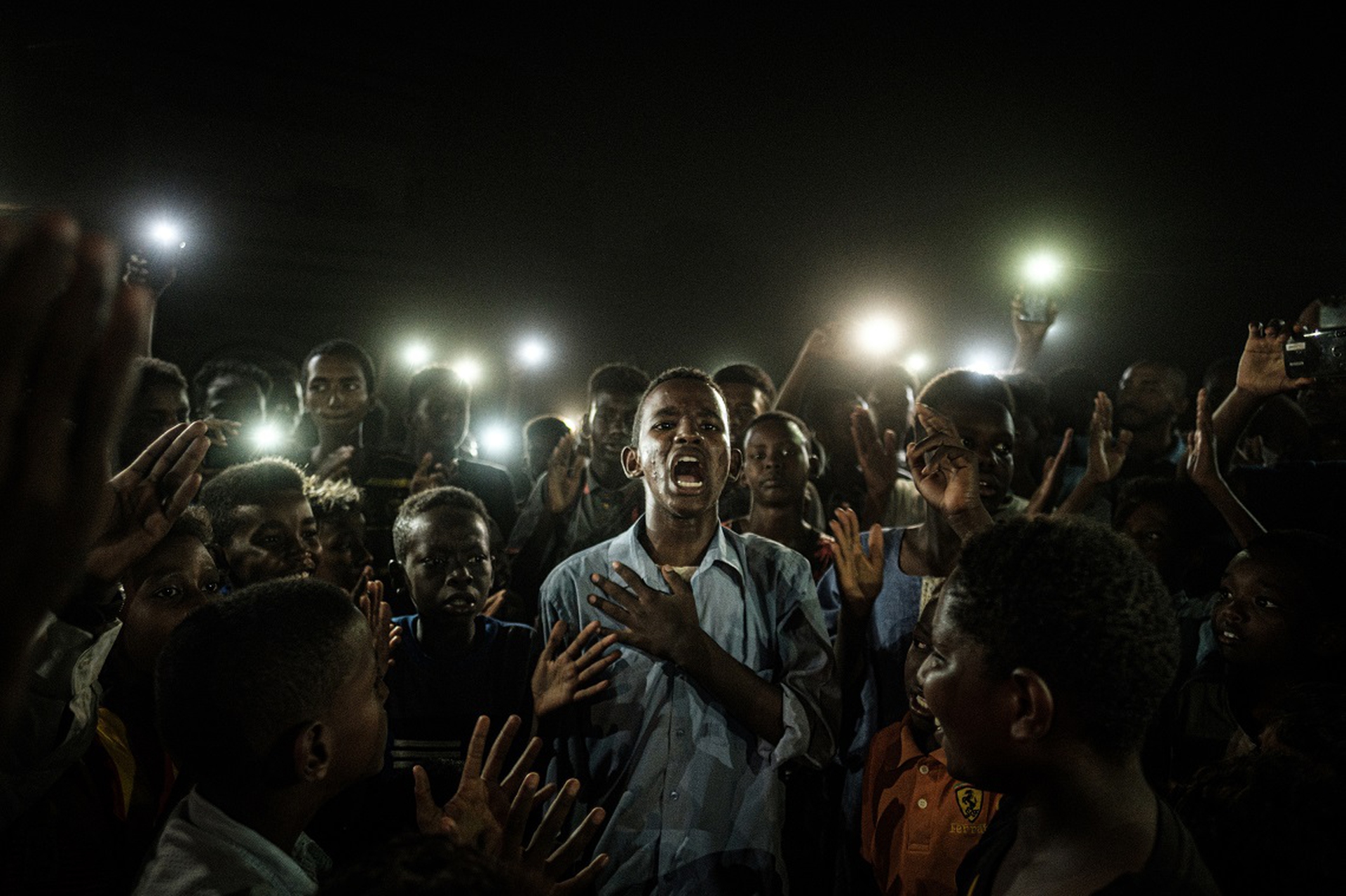 001_World Press Photo of the Year_Yasuyoshi Chiba_Agence France-Presse