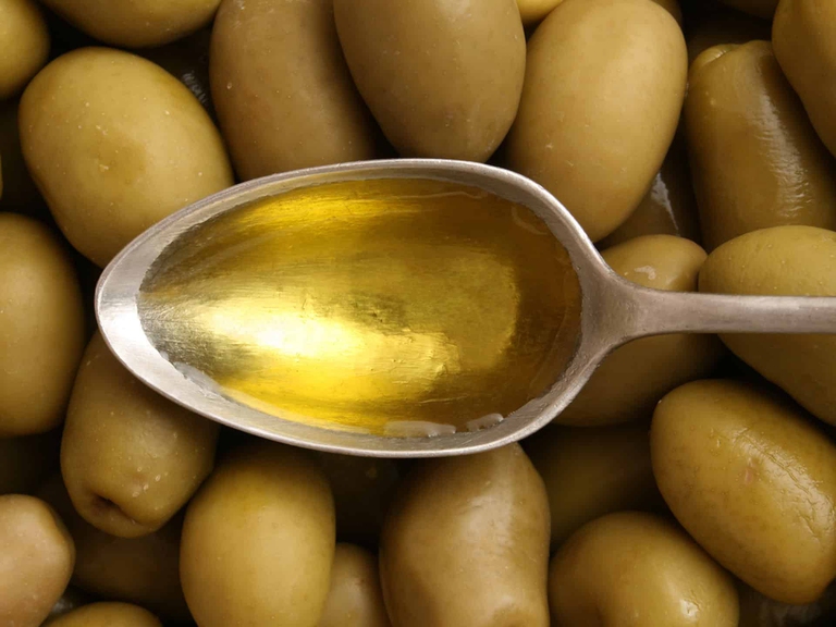 olio extravergine di oliva