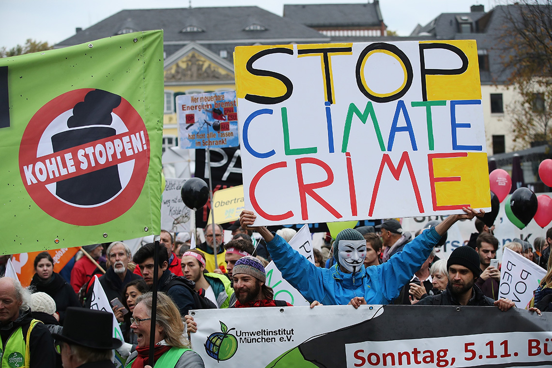 La manifestazione per il clima che si è svolta il 4 novembre a Bonn