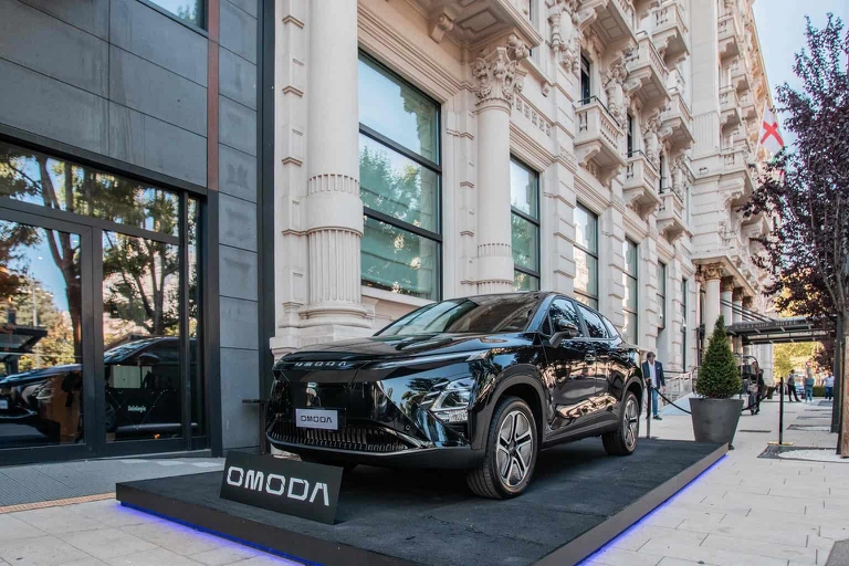 Omoda, Chery, Italia, auto elettrica