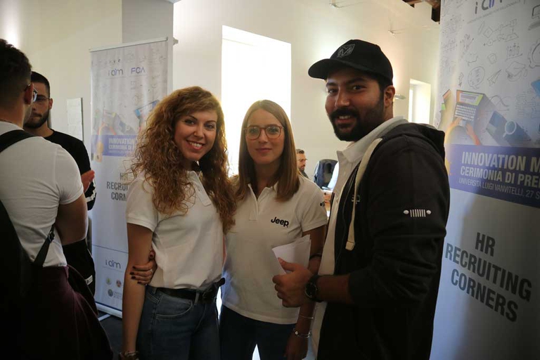 Agli Innovation Award Millennials FCA è andata in cerca di talenti. Oltre ai vincitori del contest, i ragazzi hanno infatti avuto modo di incontrare le risorse umane di FCA, un'occasione preziosa per entrare nel mondo del lavoro.