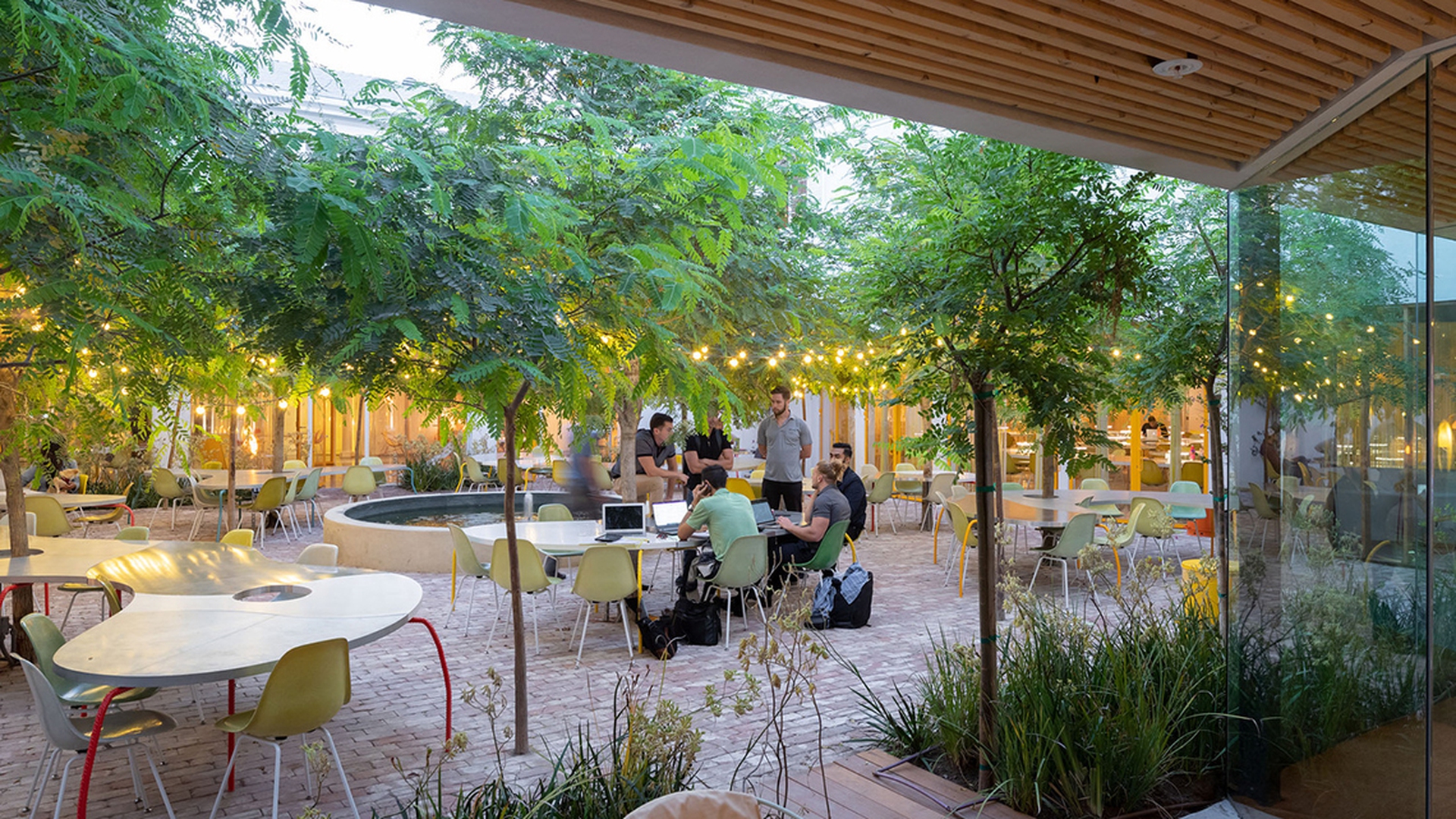 HolLA, la nuova sede di coworking Second Home a Los Angeles