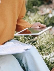 Lettura ed empatia, salviamole nell’era digitale. L’appello di Maryanne Wolf