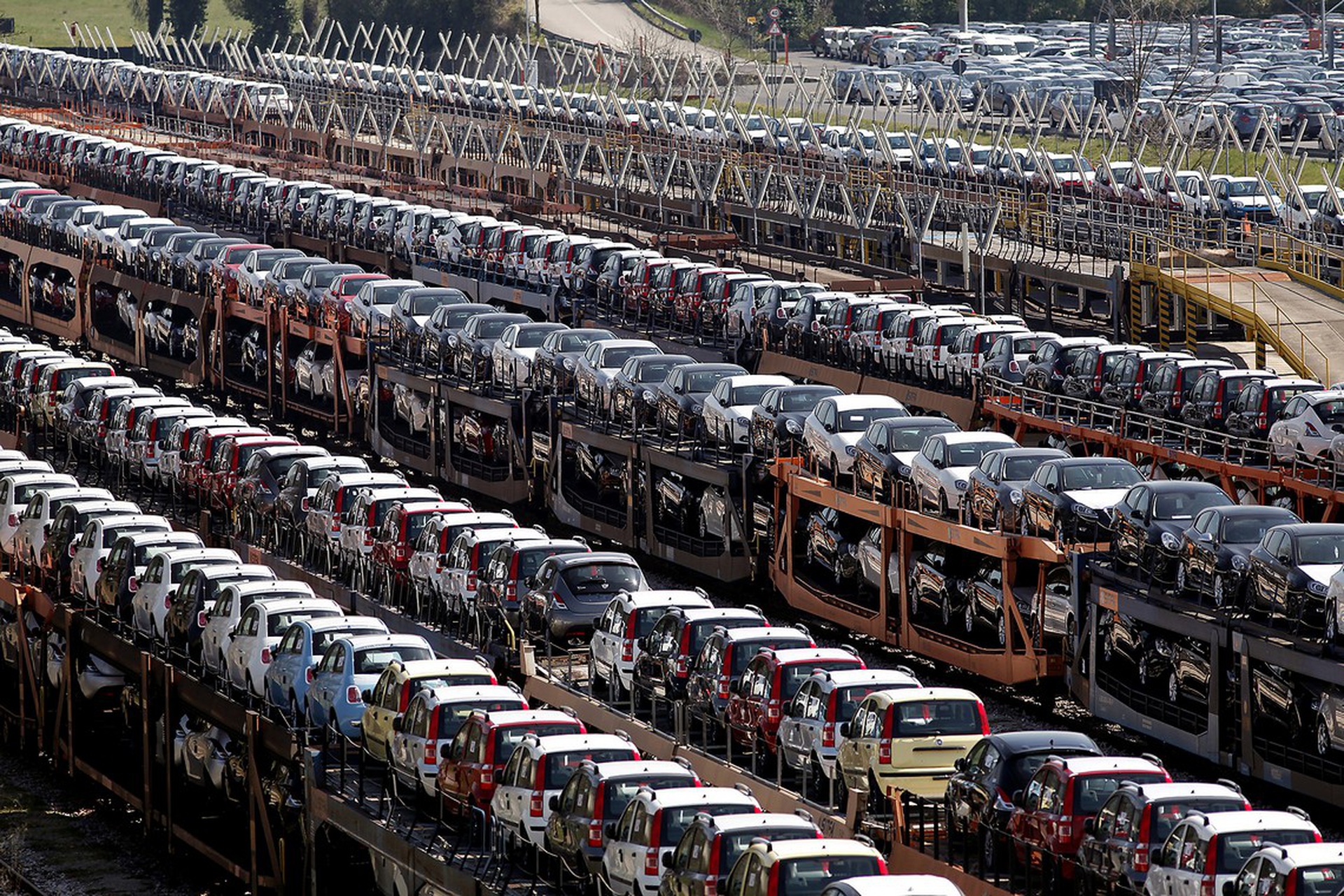 Renault e Fiat-Chrysler sono tra i leader nella lotta ai gas serra. Aiutano il clima