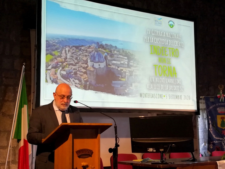 si parla di Fratelli Tutti al corso di formazione a Montefiascone