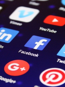 Solo energia rinnovabile per le operazioni globali di Facebook