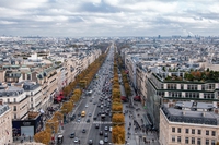 Parigi, l’iconica Avenue des Champs-Élysées diventerà uno “straordinario giardino”