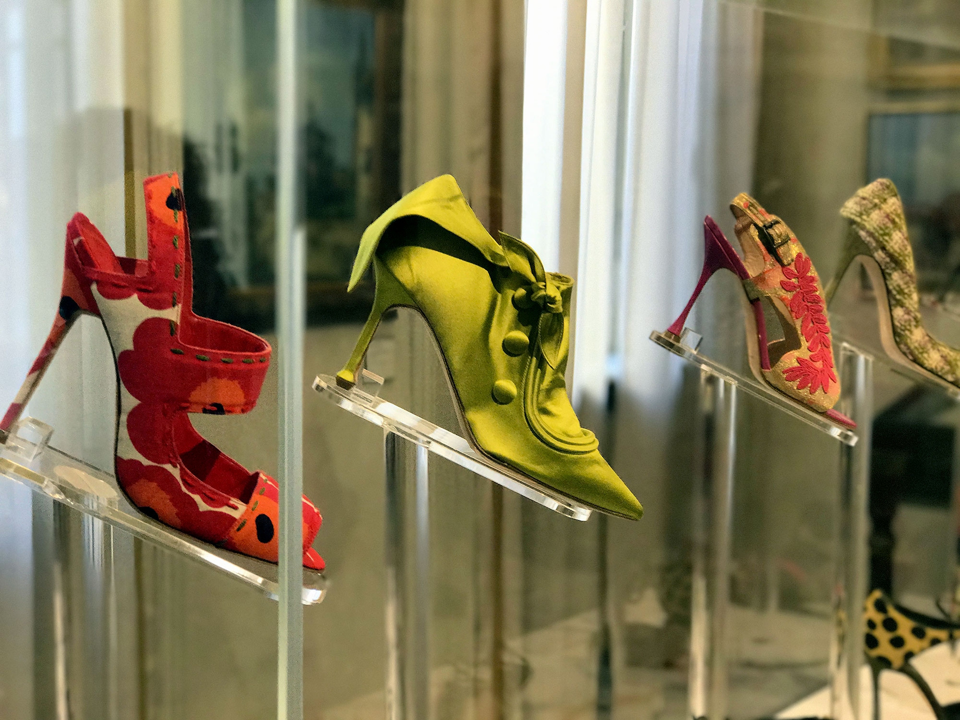 manolo-blahnik-14