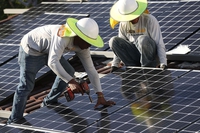 Energie rinnovabili, superati per la prima volta i 10 milioni di lavoratori