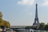Hai un suv? A Parigi il parcheggio potrebbe costare di più