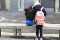 Sottobanco, come la scuola sopravvive al bisogno di normalità – il documentario