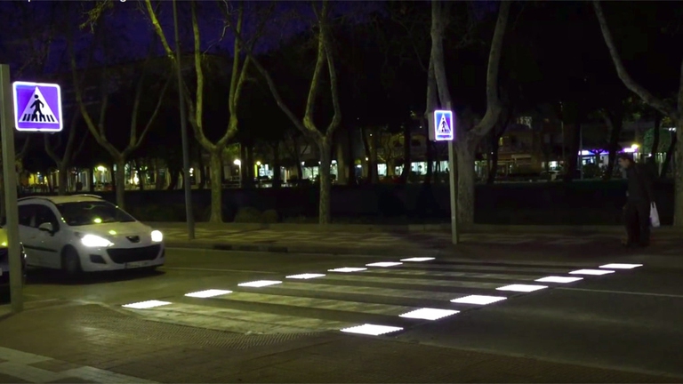 strisce pedonali smart