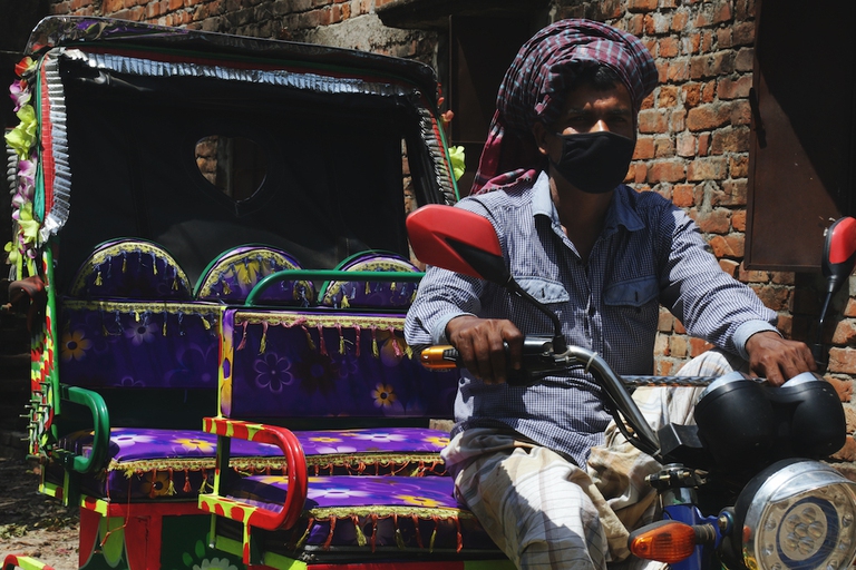 coronavirus in bangladesh, rickshaw, Dhaka