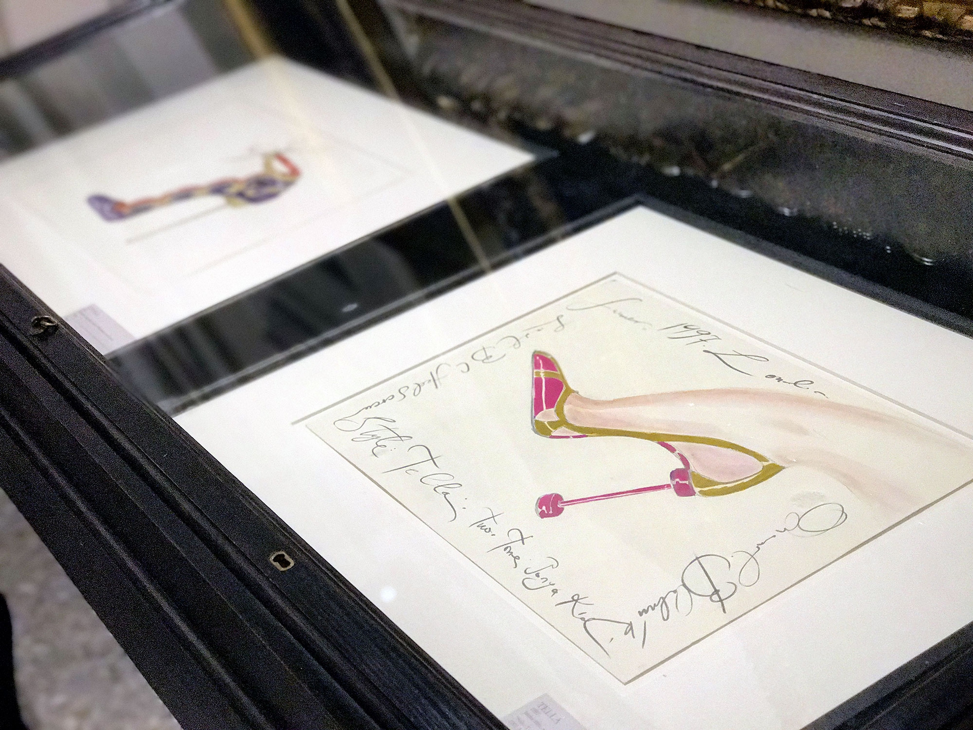 manolo-blahnik-12-disegni-teche