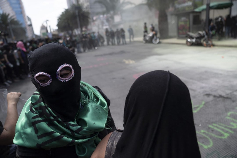 La protesta delle donne messicane per il diritto all'aborto