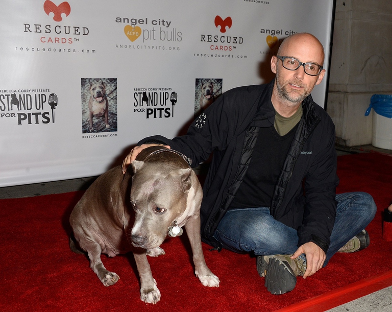 Moby durante un evento per i diritti animali