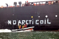 Greenpeace blocca il primo petrolio estratto nell’Artico