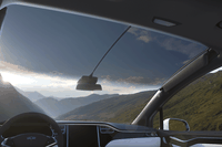 Vi raccontiamo il mondo visto da una Tesla Model X