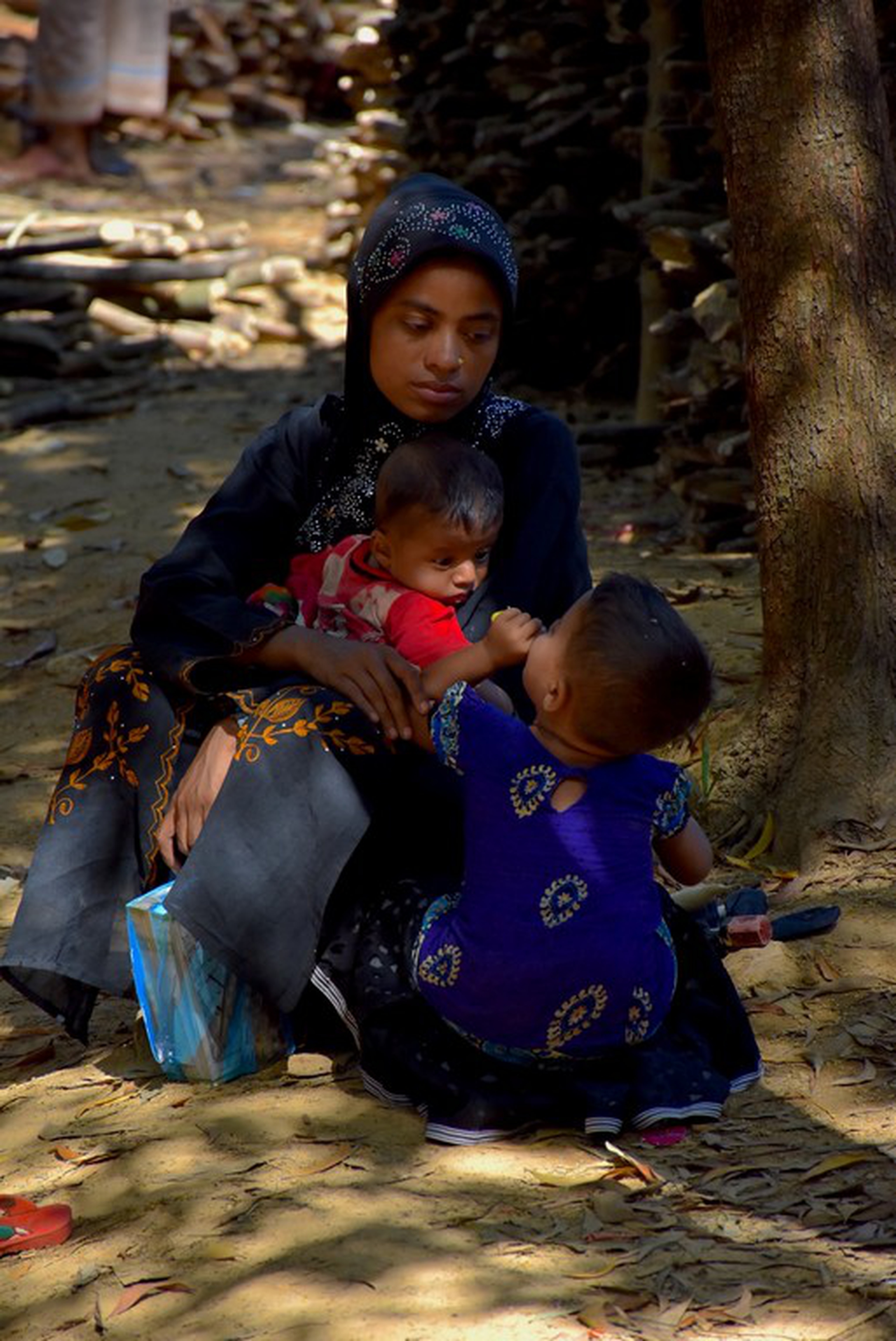 Bangladesh, In The Kutupalong Refugee Camp Among Rohingya Women And ...