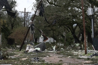 L’uragano Laura si abbatte sulla Louisiana a quasi 200 km orari, ma sta perdendo potenza