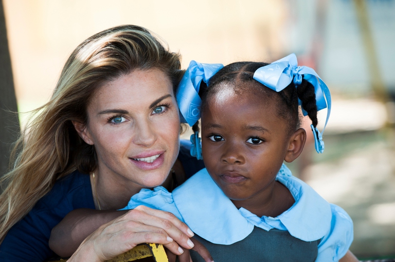 Martina Colombari Haiti