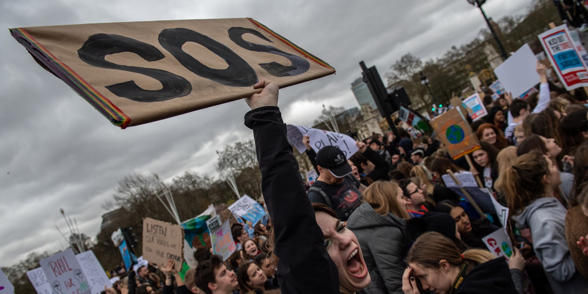 The UK becomes the first country in the world to declare a climate ...