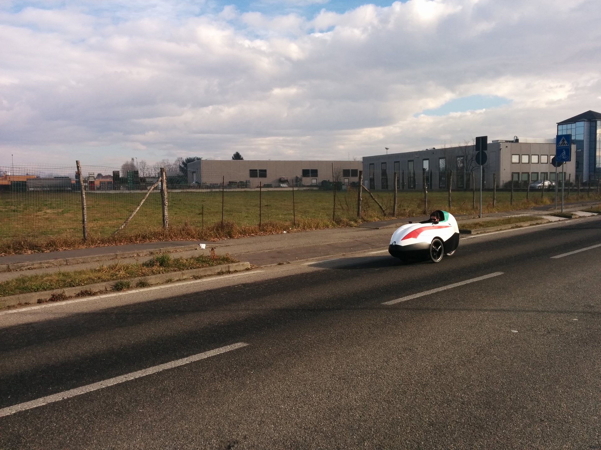 Arriva Zephyrus, l'auto a pedali made in Italy veloce come il vento