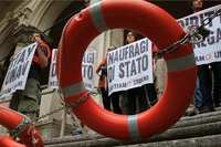 Basta “naufragi di Stato”, la protesta degli attivisti della rete #restiamoUmani