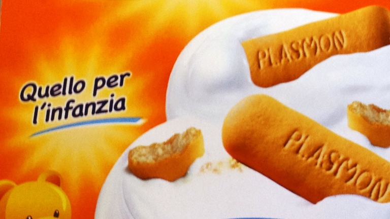 La decisione della Plasmon di eliminare l’olio di palma dai suoi biscotti è frutto di una lunghissima battaglia portata avanti da alcuni gruppi di genitori che hanno dato vita ad una petizione lanciata sul sito Change.org.