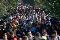 I profughi? Non chiamateli migranti, né “flüchtlingen”: meglio “refugees”
