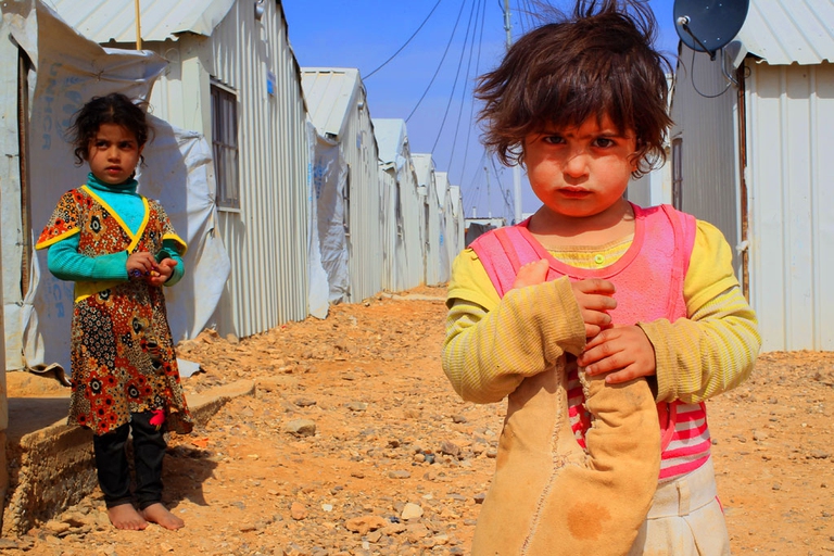 Bambine nel campo profughi di Azraq, in Giordania © Lys Arango/Azione contro la fame