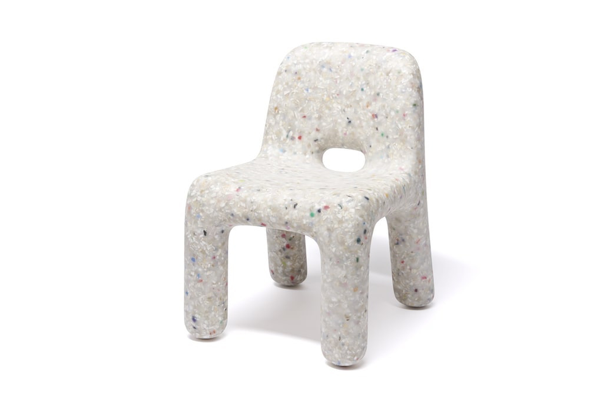 Recycled plastic objects by ecoBirdy