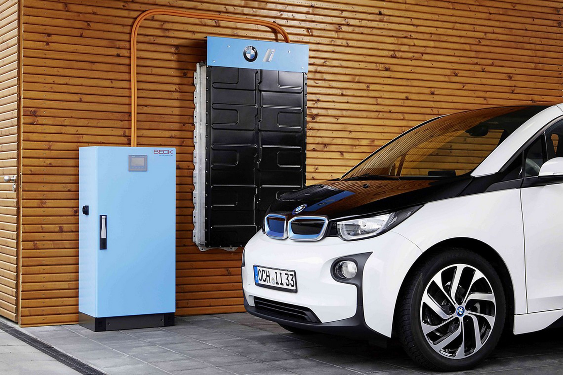 Ricarica low cost per le auto elettriche grazie allo stoccaggio domestico dell’energia