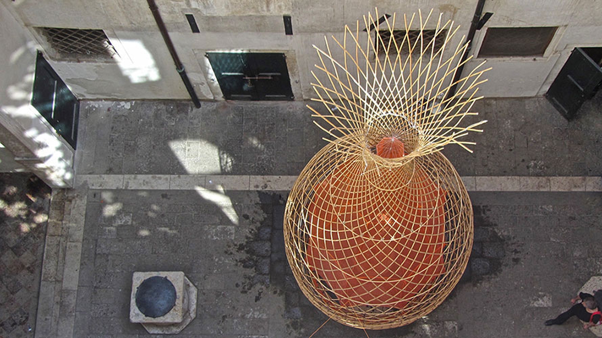 WarkaWater. La torre che produce acqua dall'aria