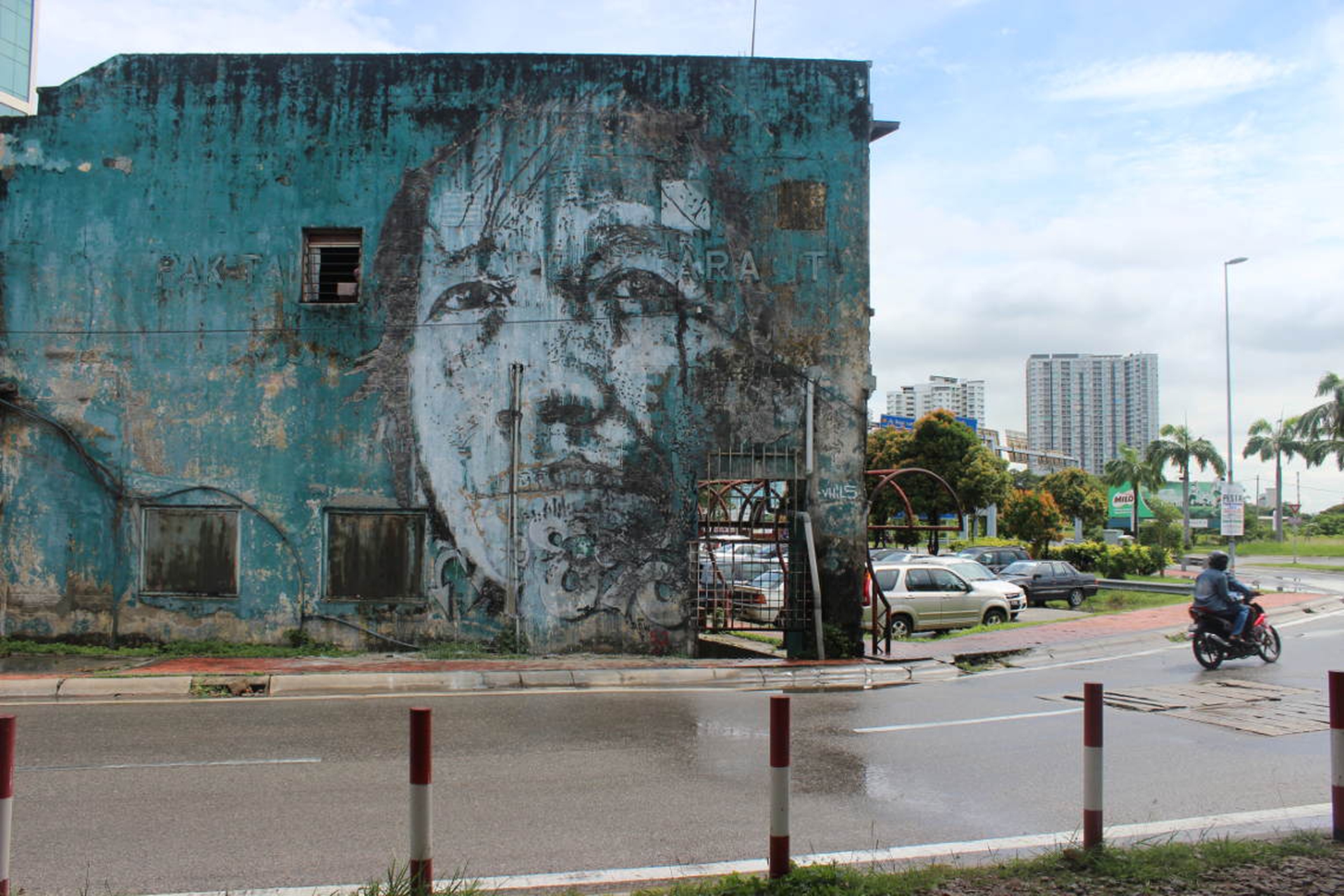 Vhils_Urban Xchange - Malasya 2015