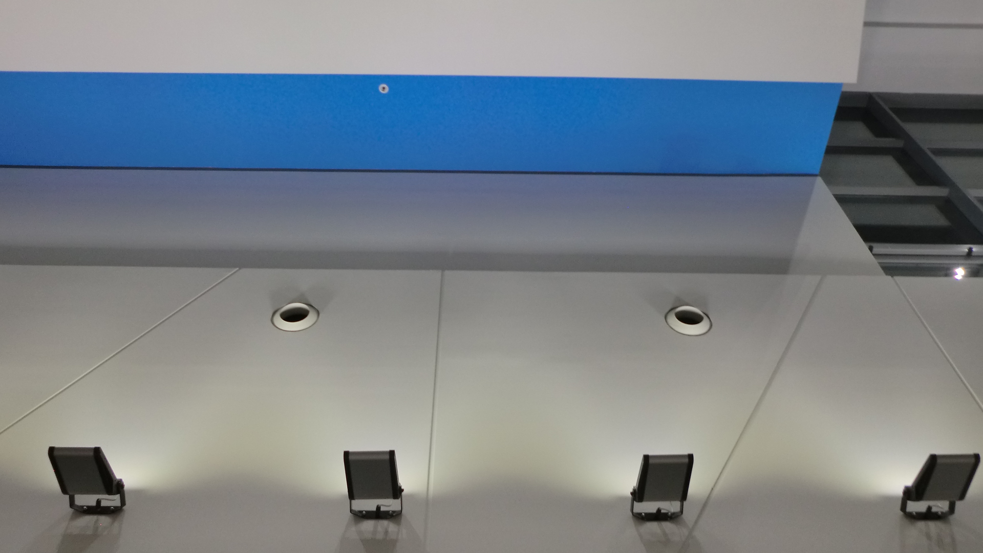 Riflettori a parete DOPO